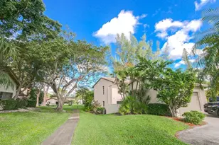 5614 Hammock Ln, Lauderhill, FL 33319 - Photo 34