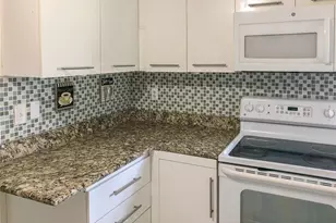 5614 Hammock Ln, Lauderhill, FL 33319 - Photo 12