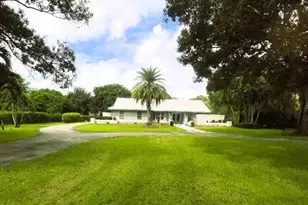 14183 Greentree Trail, Wellington, FL 33414 - Photo 2