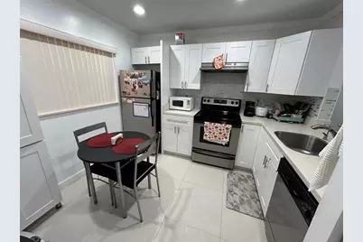 8818 W McNab Rd, Unit #303, Tamarac, FL 33321 - Photo 10