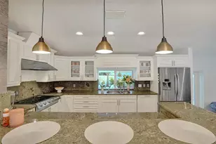 2740 NE 29th St, Fort Lauderdale, FL 33306 - Photo 16