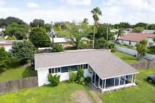 2011 SW 97th Terrace, Miramar, FL 33025 - Photo 2