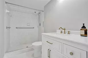 4539 Luxemburg Ct, Lake Worth, FL 33467 - Photo 8