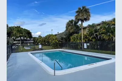 550 SE 2nd Ave, Unit #G5, Deerfield Beach, FL 33441 - Photo 4