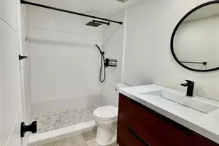 11245 NW 14th Ct, Pembroke Pines, FL 33026 - Photo 14