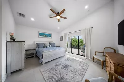 239 W Seaview Dr, Duck Key, FL 33050 - Photo 8