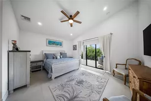 239 W Seaview Dr, Duck Key, FL 33050 - Photo 8