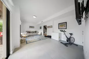 239 W Seaview Dr, Duck Key, FL 33050 - Photo 20