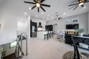 239 W Seaview Dr, Duck Key, FL 33050 - Photo 10