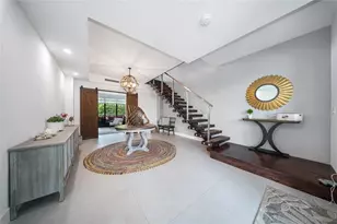 239 W Seaview Dr, Duck Key, FL 33050 - Photo 12