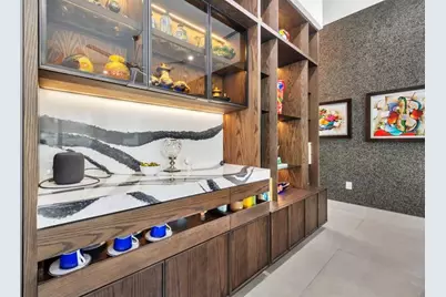 300 NE 21st Ct, Wilton Manors, FL 33305 - Photo 16