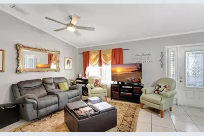 2011 SW Judith Ln, Port Saint Lucie, FL 34953 - Photo 6