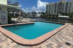 2900 NE 30th St, Fort Lauderdale, FL 33306 - Photo 10