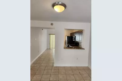 4775 SW 62nd Ave, Unit #102, Davie, FL 33314 - Photo 4