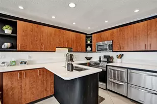 3090 NE 48th St, Fort Lauderdale, FL 33308 - Photo 10