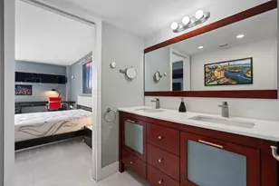 3625 N Country Club Dr Unit, Miami, FL 33180 - Photo 22