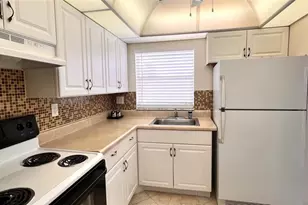 8901 Sunrise Lakes Blvd, Sunrise, FL 33322 - Photo 4