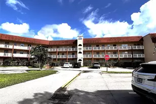 8901 Sunrise Lakes Blvd, Sunrise, FL 33322 - Photo 2