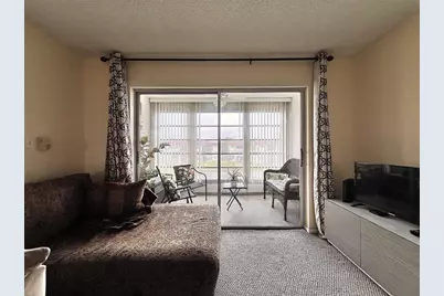 8901  Sunrise Lakes Blvd, Unit #307, Sunrise, FL 33322 - Photo 10