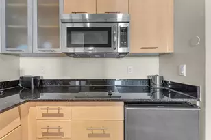 2670 E Sunrise Blvd, Fort Lauderdale, FL 33304 - Photo 8