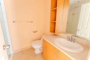 626 NE 195th St, Miami, FL 33179 - Photo 14