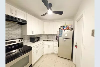 136 NE 19th Ct, Unit #216F, Wilton Manors, FL 33305 - Photo 4