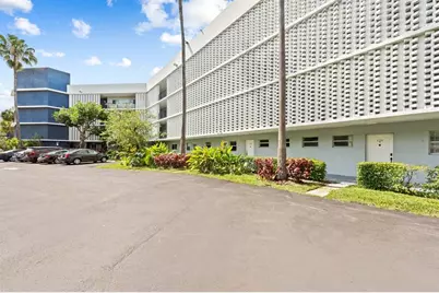 877 NE 195th St, Unit #422, Miami, FL 33179 - Photo 24