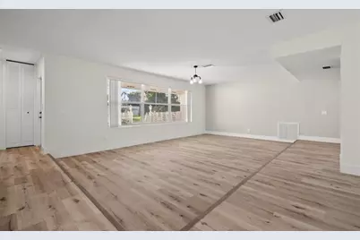 2324  1st Pl, Vero Beach, FL 32962 - Photo 6