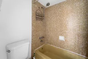 250 180th Dr, Sunny Isles Beach, FL 33160 - Photo 6