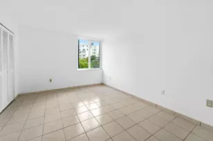 250 180th Dr, Sunny Isles Beach, FL 33160 - Photo 2
