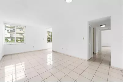 250  180th Dr, Unit #206, Sunny Isles Beach, FL 33160 - Photo 10