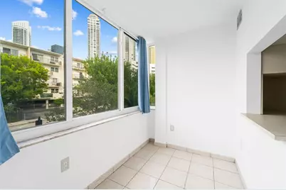 250  180th Dr, Unit #206, Sunny Isles Beach, FL 33160 - Photo 14