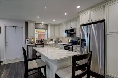 2400 NE 10th St, Unit #402, Pompano Beach, FL 33062 - Photo 8