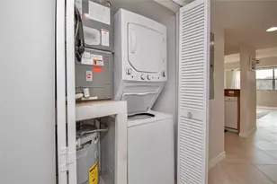 9500 SW 3rd St, Boca Raton, FL 33428 - Photo 32