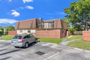 5822 Swordfish Ct, Tamarac, FL 33319 - Photo 1