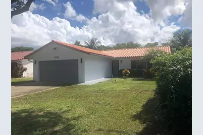 8952 NW 25th Ct, Coral Springs, FL 33065 - Photo 2