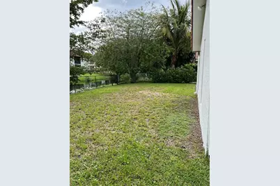 8952 NW 25th Ct, Coral Springs, FL 33065 - Photo 40