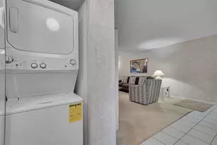 10368 NW 24th Pl, Sunrise, FL 33322 - Photo 28