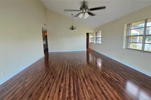 8751 Holly Ct, Tamarac, FL 33321 - Photo 10