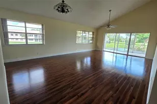 8751 Holly Ct, Tamarac, FL 33321 - Photo 6