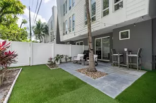 723 SE 16th Ct, Fort Lauderdale, FL 33316 - Photo 8
