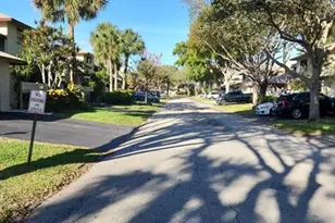 1800 NE 39th Ct, Pompano Beach, FL 33064 - Photo 4