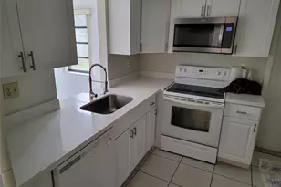 1800 NE 39th Ct, Pompano Beach, FL 33064 - Photo 18