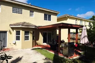 21053 SW 88th Pl, Cutler Bay, FL 33189 - Photo 6