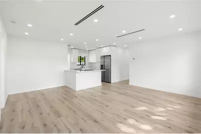 455 SW 14th Ct, Pompano Beach, FL 33060 - Photo 12