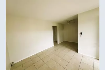 801 S Federal Hwy, Unit #103, Lake Worth Beach, FL 33460 - Photo 6