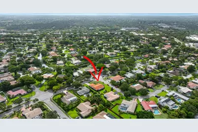 10072  Ramblewood Dr, Coral Springs, FL 33071 - Photo 54