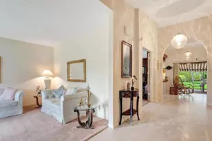 10072 Ramblewood Dr, Coral Springs, FL 33071 - Photo 6