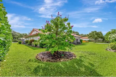 10072  Ramblewood Dr, Coral Springs, FL 33071 - Photo 40