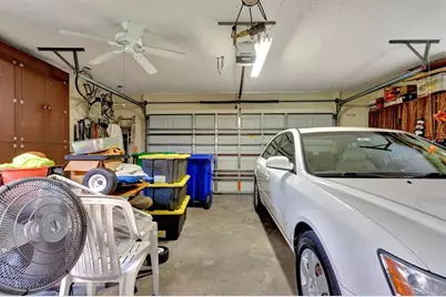 10072  Ramblewood Dr, Coral Springs, FL 33071 - Photo 36